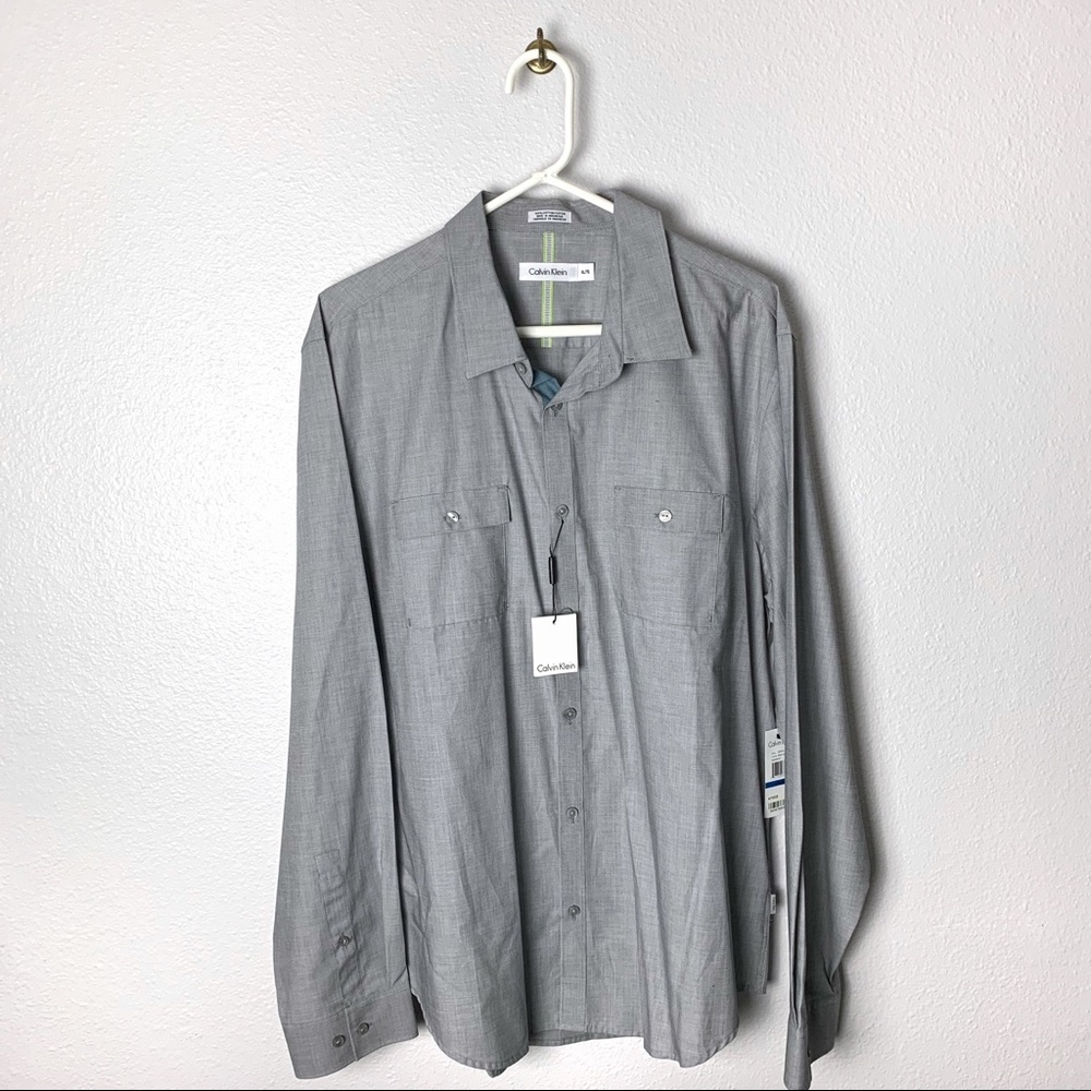 NWT! Calvin Klein Long Sleeve Dress Shirt Size XL!